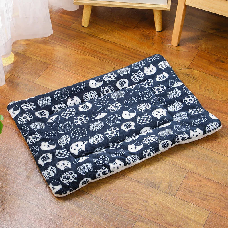 Pet Autumn Winter Warm Thick Sleeping Mat Pet Dog Sofa Mat Elastic Cat Soft Bed Mat